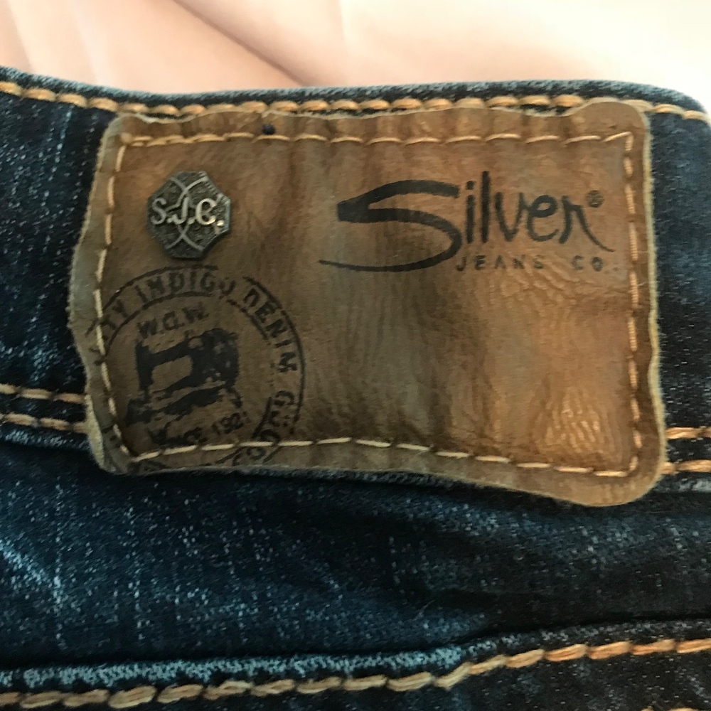 Jeans - Picture 2 of 4